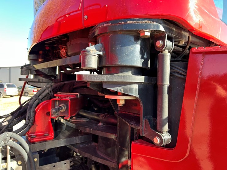 2013-case-ih-steiger-550-image-79