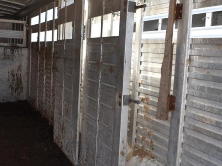 6'-8"-x-20'-4-star-aluminum-gooseneck-livestock-trailer-(vin-#-1s9s20202l01-image-5