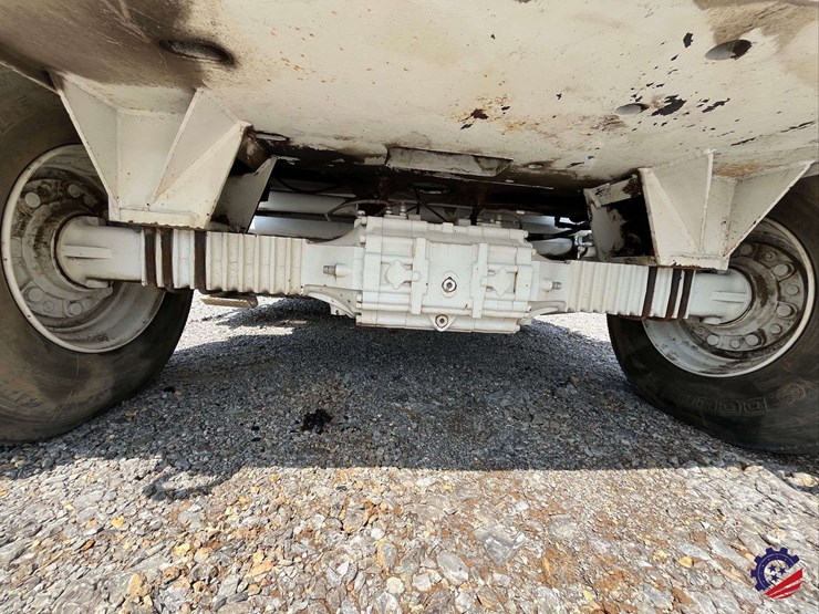 roadtec-cb100-sweeper-conveyor-image-34