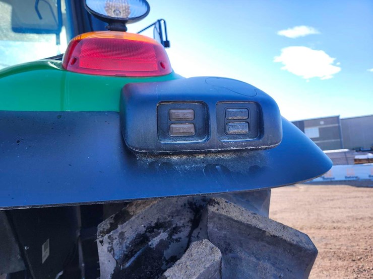 2023-john-deere-6155m-image-11