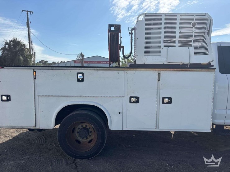 2017-ford-f450-image-26