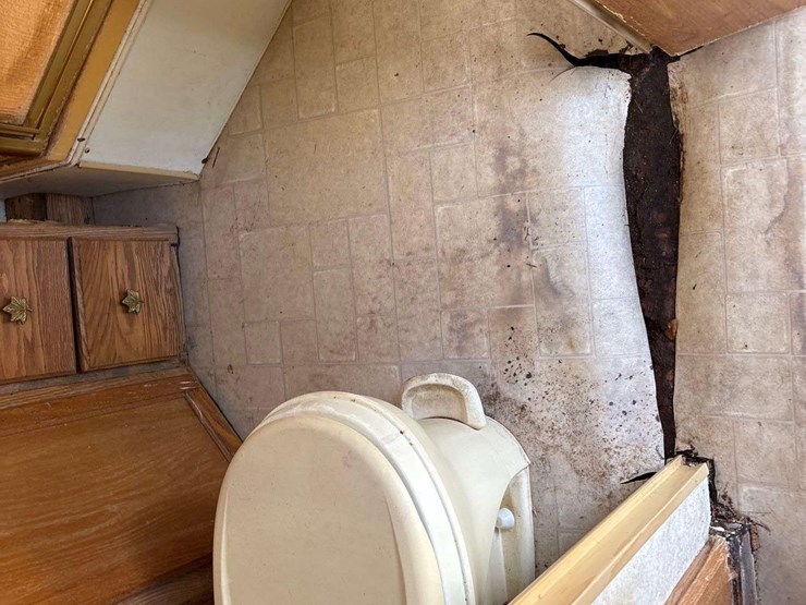 2004-fleetwood-wilderness-advantage-365-bsqs-38ft-t/a-5th-wheel-travel-trailer-image-28