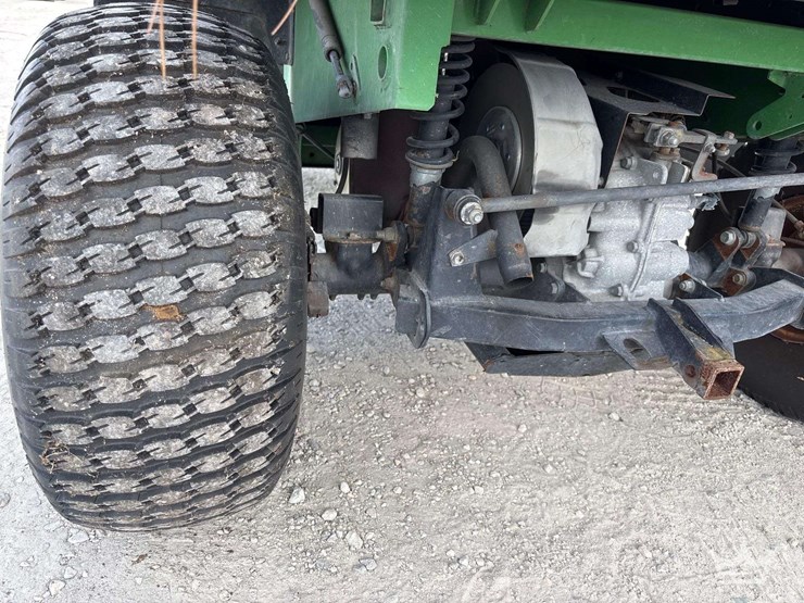 2012-john-deere-gator-image-5