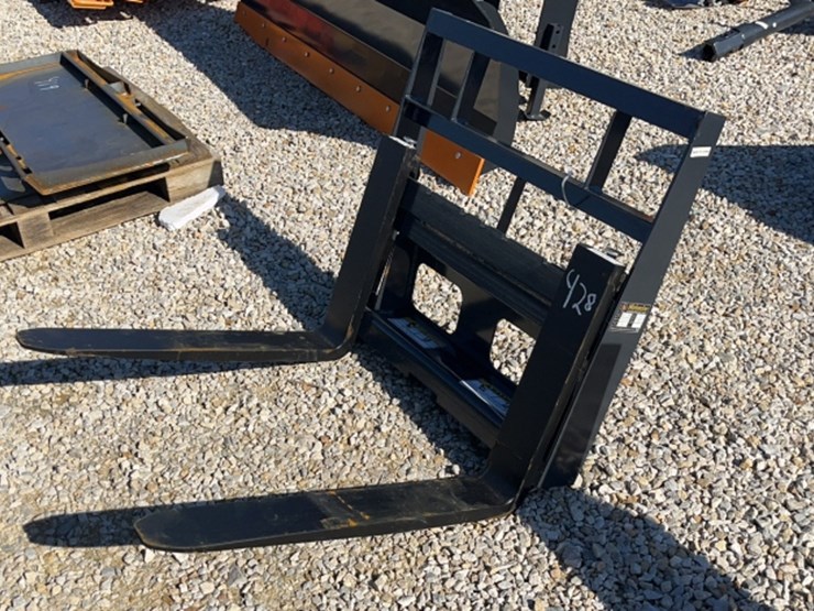 wolverine-mini-skid-steer-forks-image-1