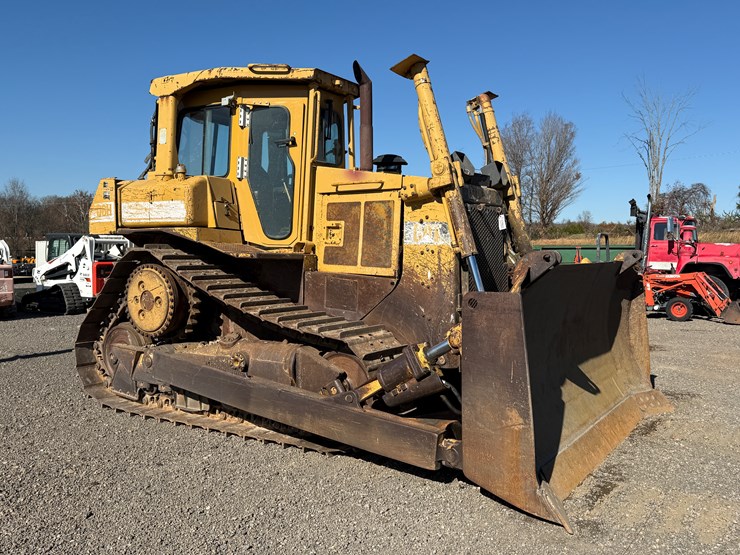 caterpillar-d6h-xl-image-1