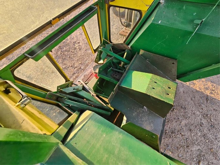 john-deere-4230-image-12
