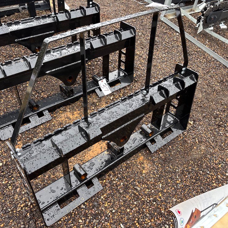 #36 • Skid Steer Pallet Fork/Hay Spear Frame