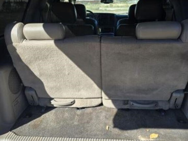 2004-chev-tahoe-1gnec13z74r243388-image-7