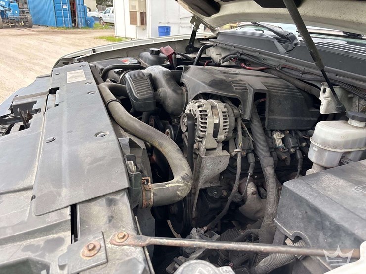 2010-chevrolet-tahoe-image-6