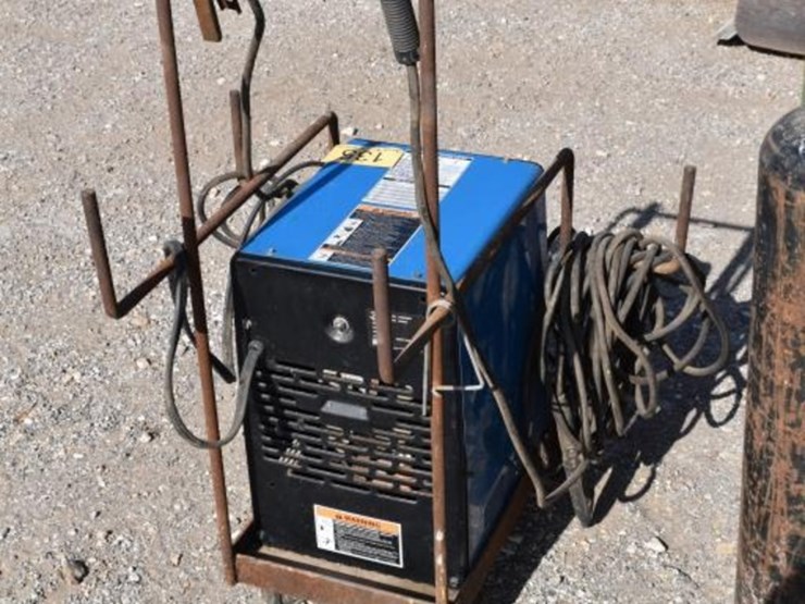 miller-225-electric-welder-image-3
