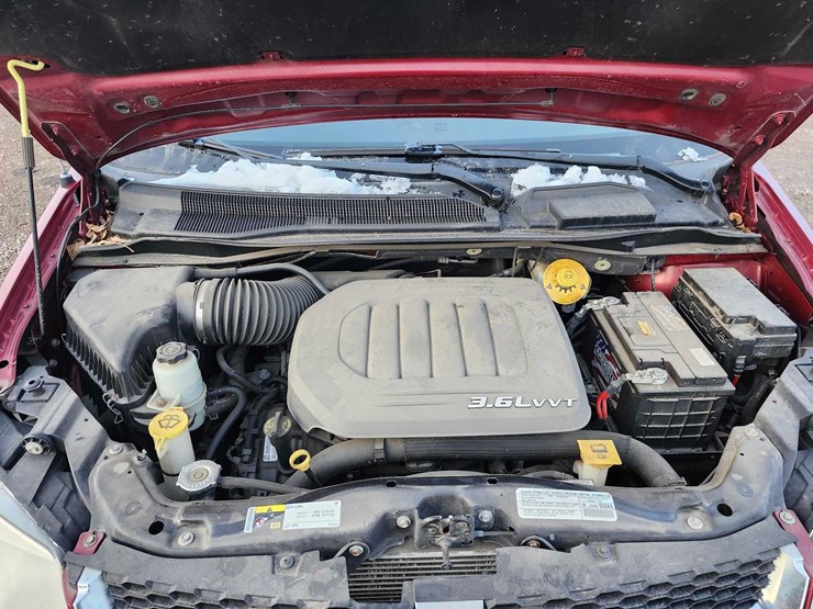 2014-dodge-grand-caravan-se-image-13