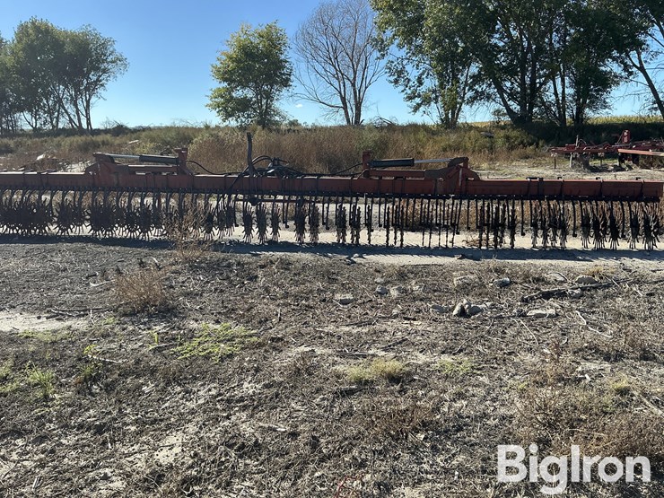 yetter-30'-folding-rotary-hoe-image-6