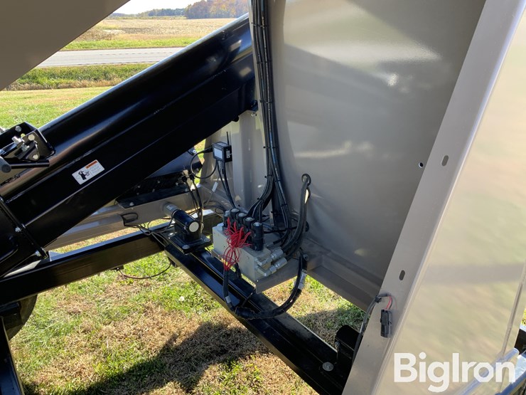 2017-j&m-lc290-two-hopper-t/a-seed-tender-image-20