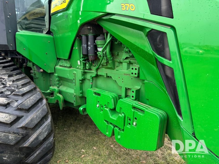 2022-john-deere-8rt-370-image-17