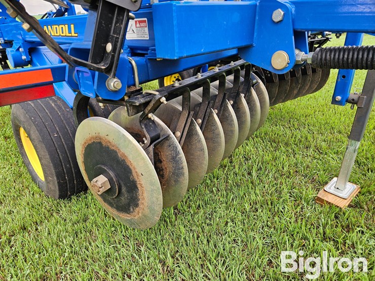 2012-landoll-7431-23-image-19