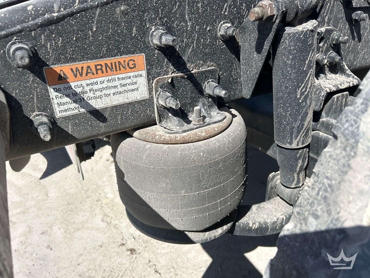 2017-freightliner-cascadia-125-image-20