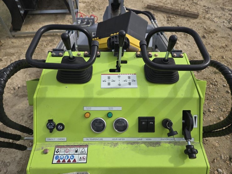 #6012-•-new-landhero-mini-skid-steer-loader-w/-tracks-image-7