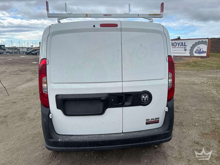 2021-ram-promaster-city-image-24