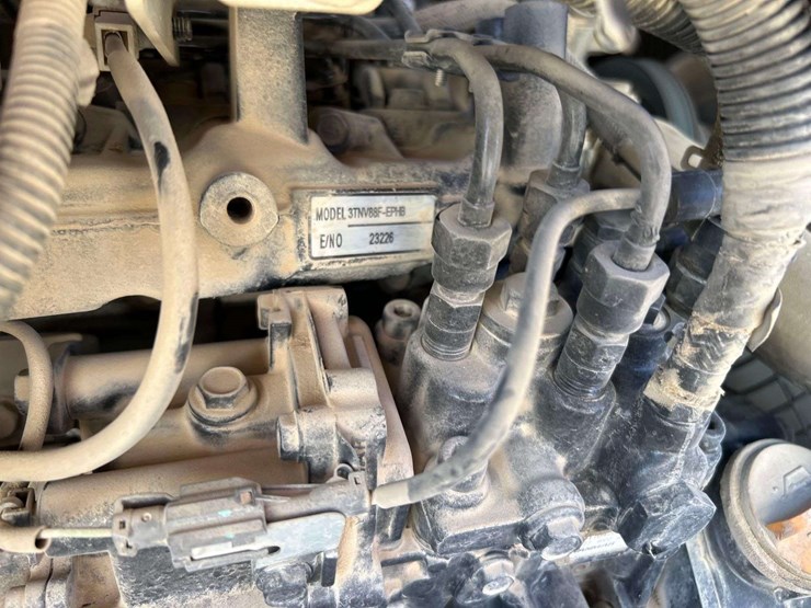 2017-deere-35g-image-8