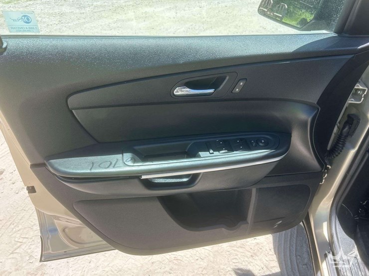 2010-gmc-acadia-image-12