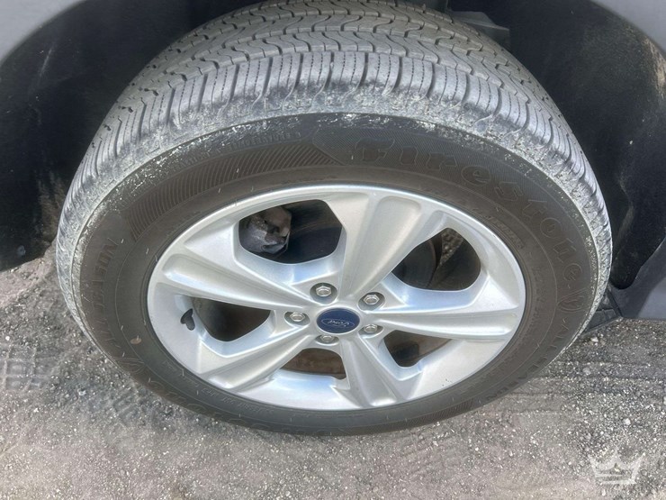 2016-ford-escape-image-29