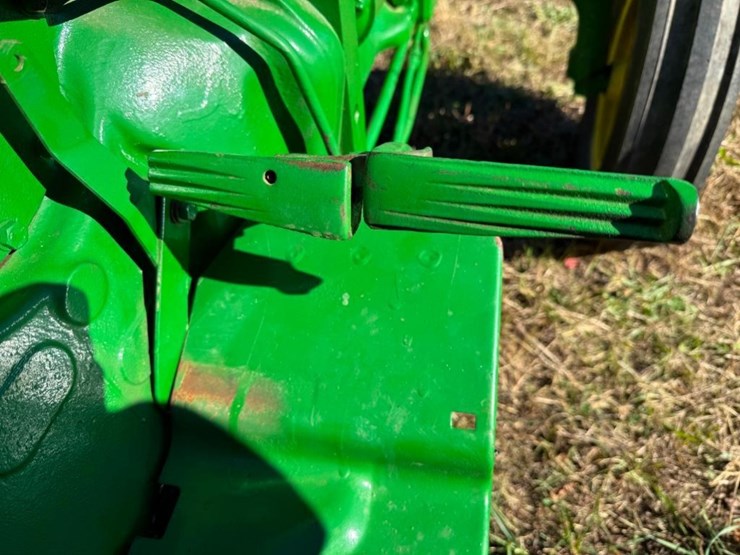 john-deere-2240-image-12