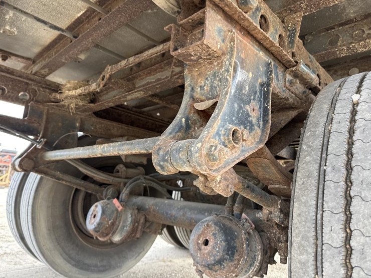 caterpillar-365-kw-image-32