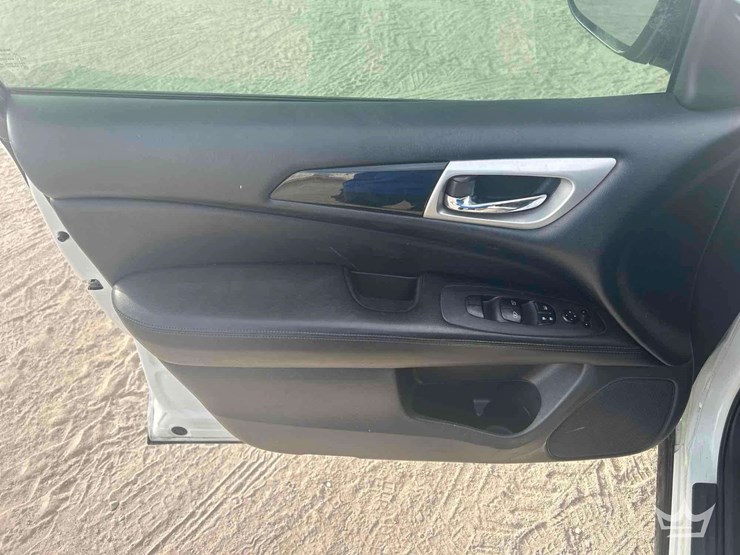 2018-nissan-pathfinder-image-31