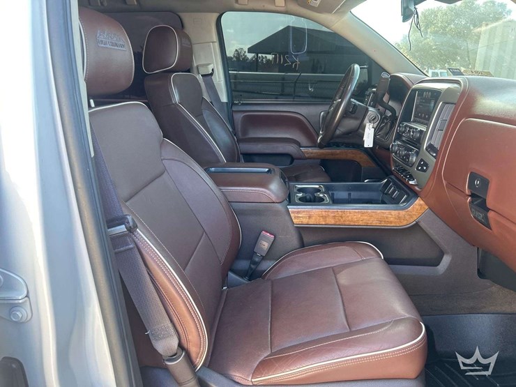 2014-chevrolet-silverado-1500-high-country-image-26