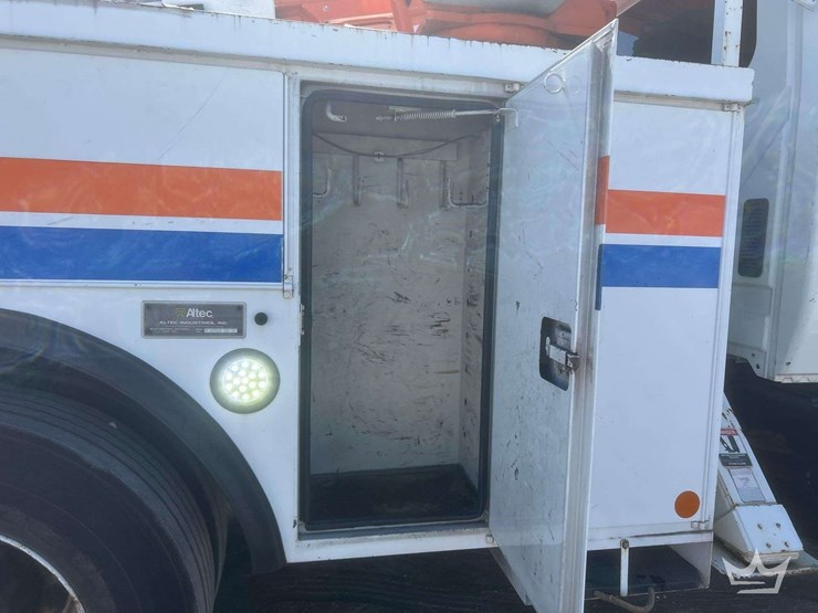 2006-international-durastar-4300-image-40