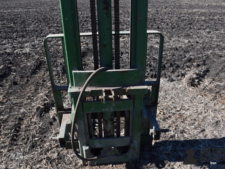 loader-fork-attachment-image-13