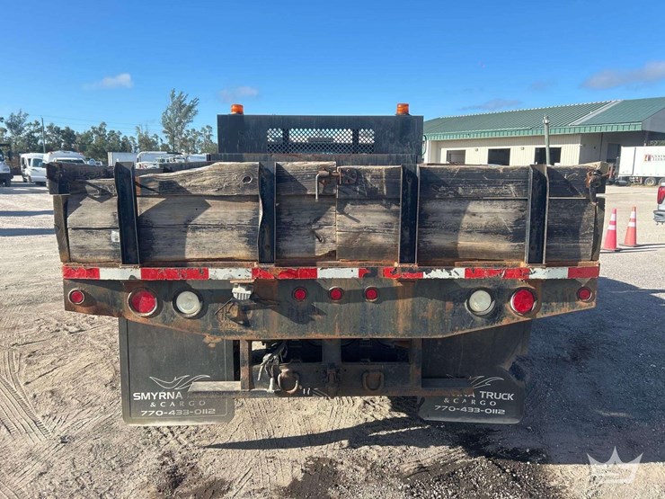 2016-utility-flatbed-image-32