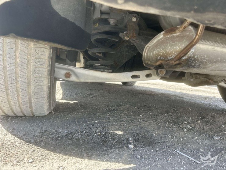 2017-ford-explorer-image-8