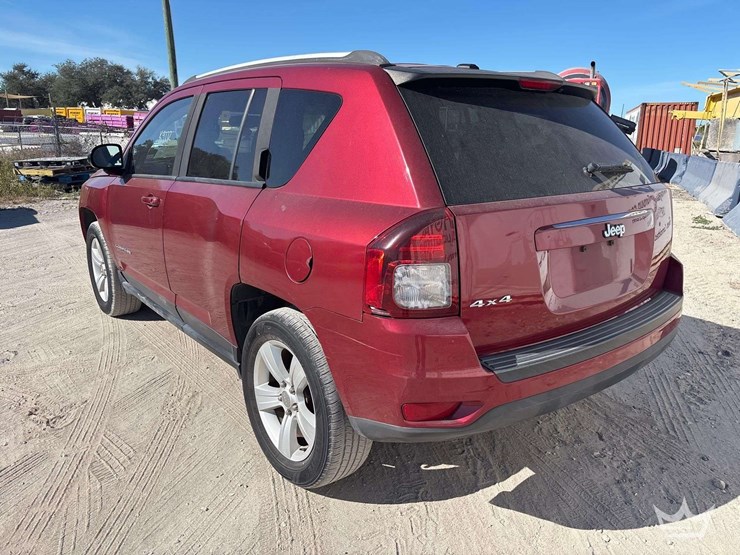 2016-jeep-compass-sport-image-4