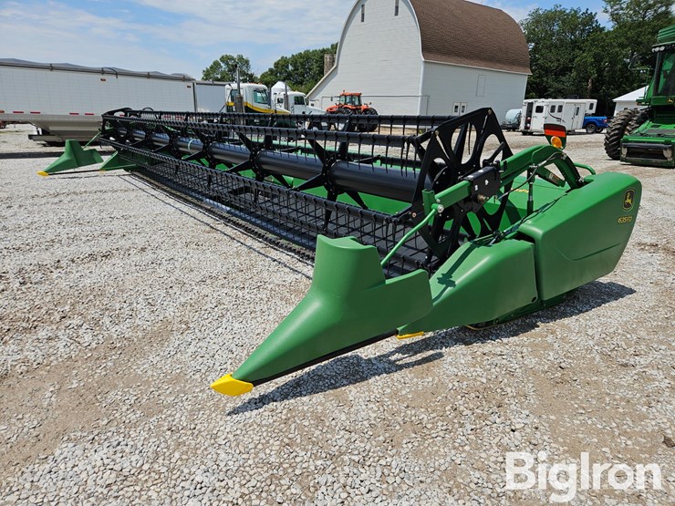 2013-john-deere-635fd-image-1