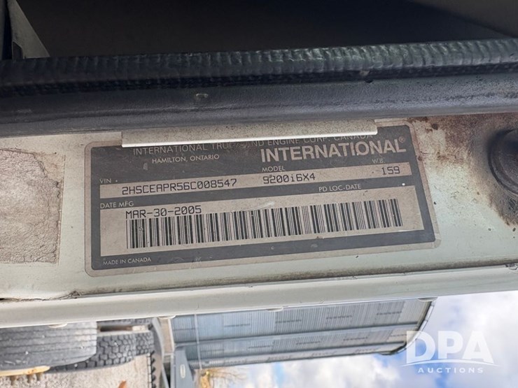 2006-ihc-9200i-truck-(pz14171,-unit-99451)-image-24