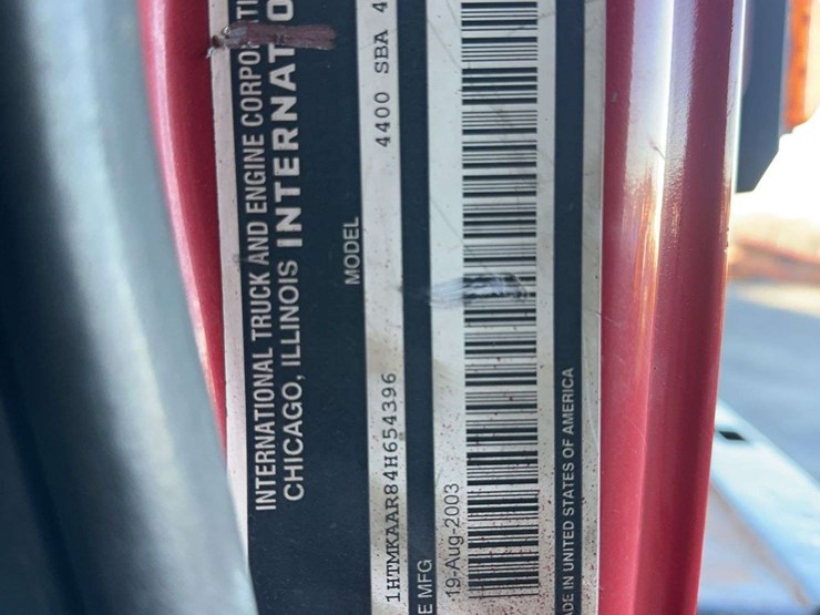2004-international-4400-image-28