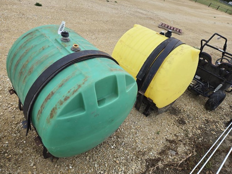 #5951-•-(2)-200-gallon-saddle-tanks-image-3