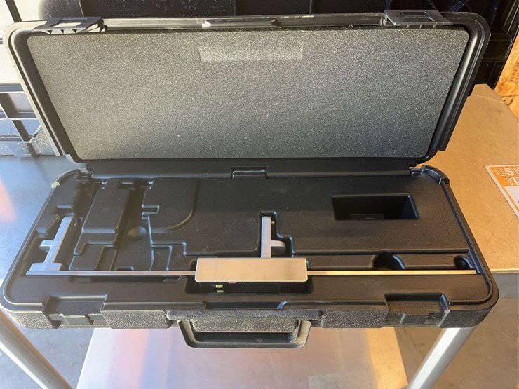 crate-of-air-tools-&-replacement-car-battery-leads-image-3