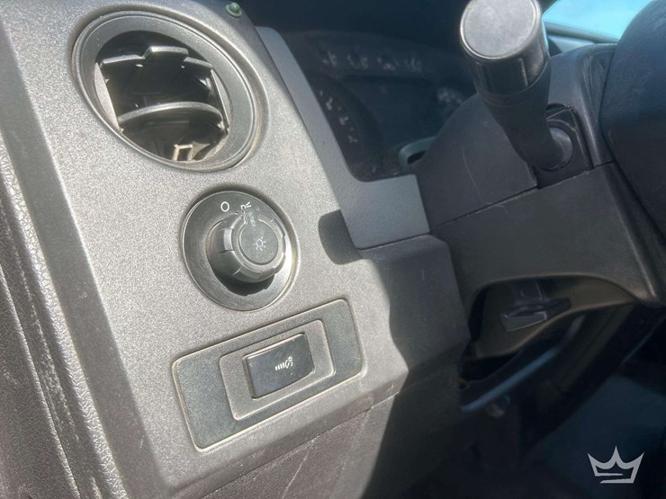 2011-ford-f150-image-24