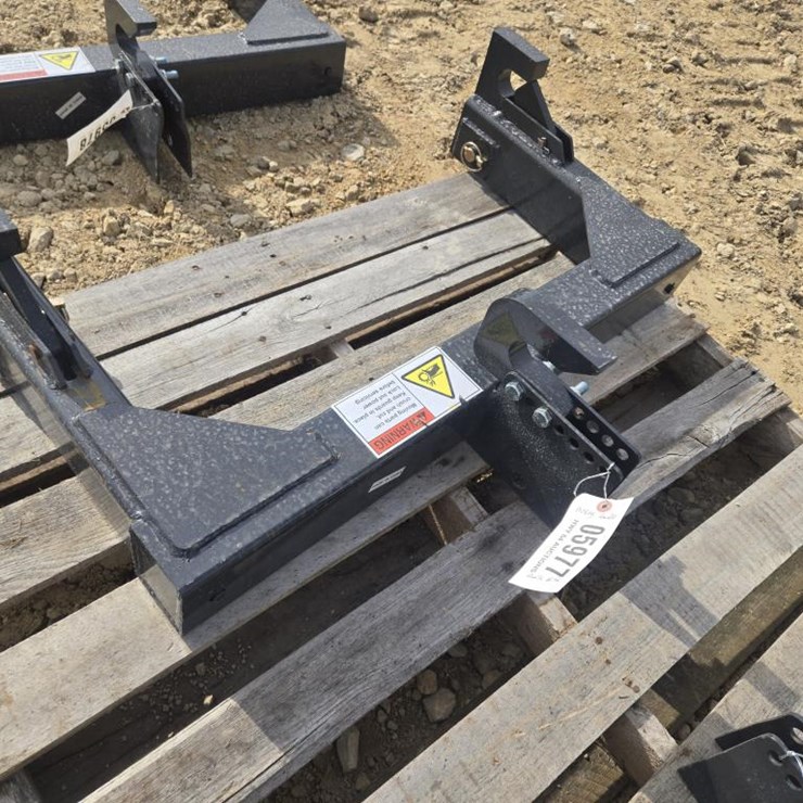 #5977 • NEW WOLVERINE CAT. I 3PT QUICK HITCH -TR-26-01C