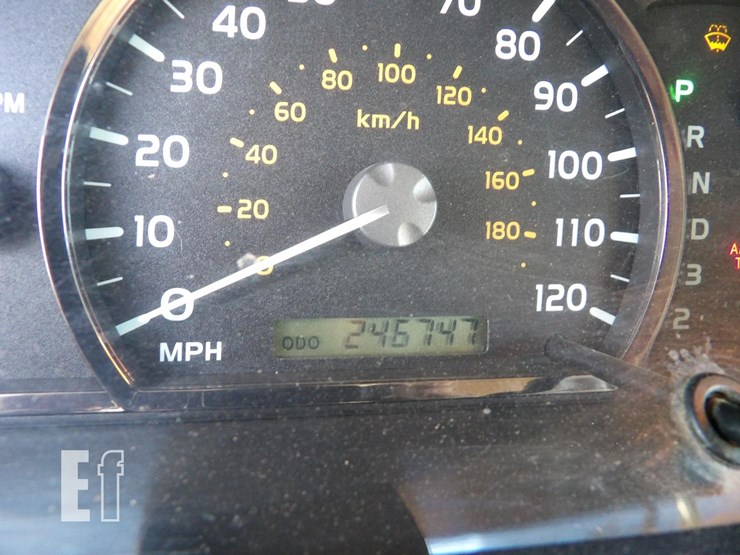 2005-toyota-sequoia-limited-image-6