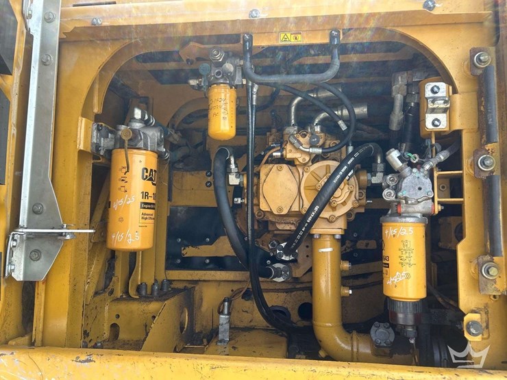 2016-caterpillar-349fl-image-20