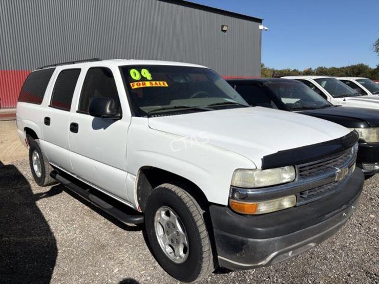 2005-chevrolet-tahoe-image-3