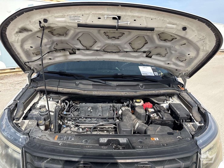 2017-ford-explorer-image-6