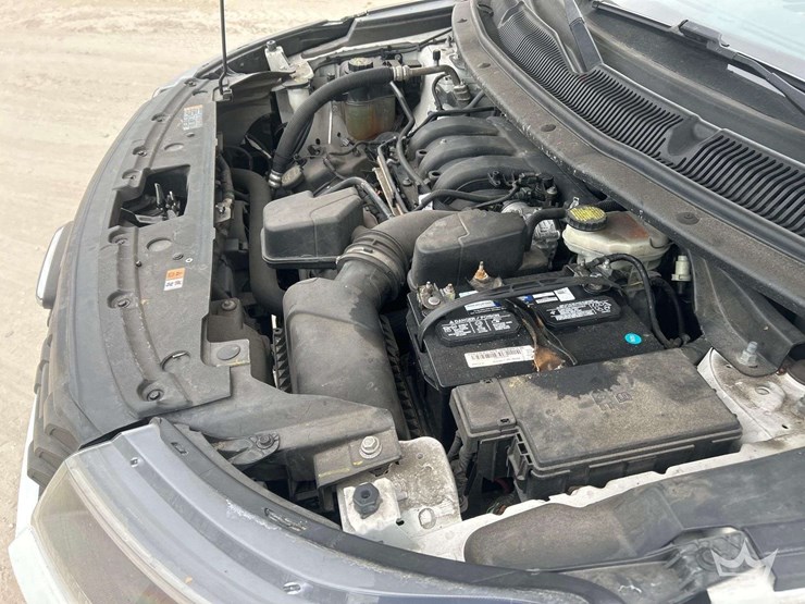 2016-ford-explorer-image-9