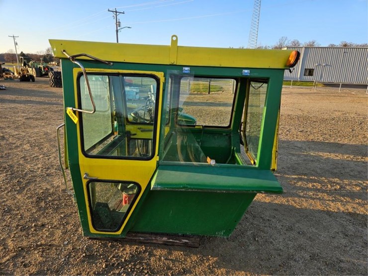 john-deere-4230-image-2