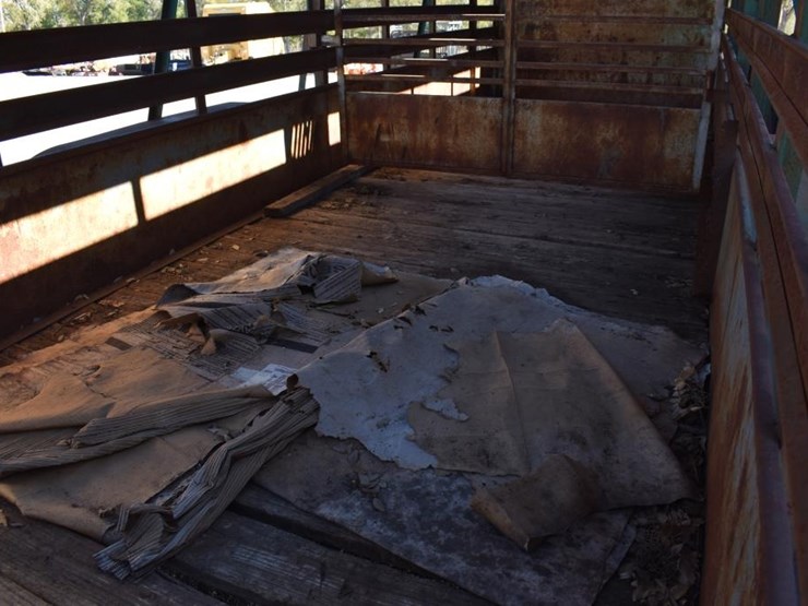 6'-x-20'-felps-gooseneck-livestock-trailer-(vin-#-2425_____)-image-7