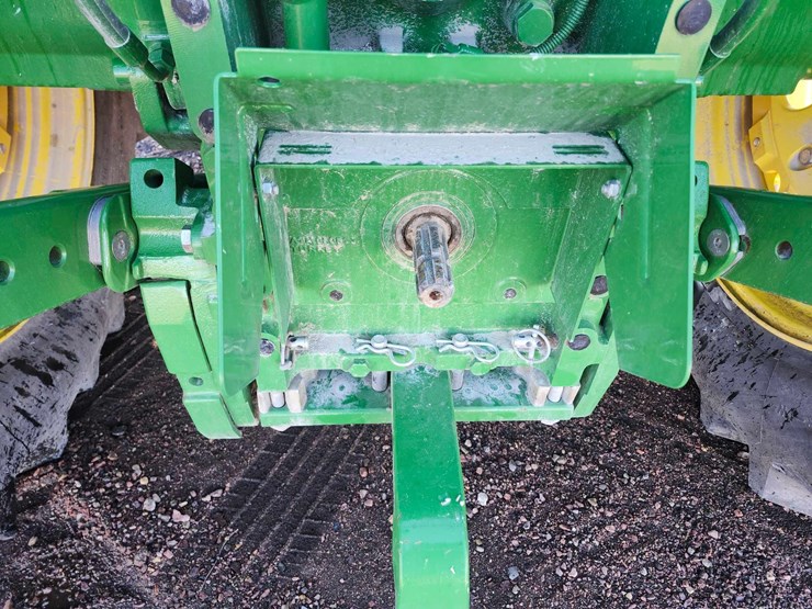 2023-john-deere-6155m-image-14