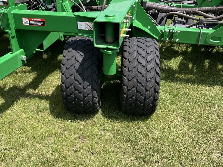 john-deere-1890-image-11